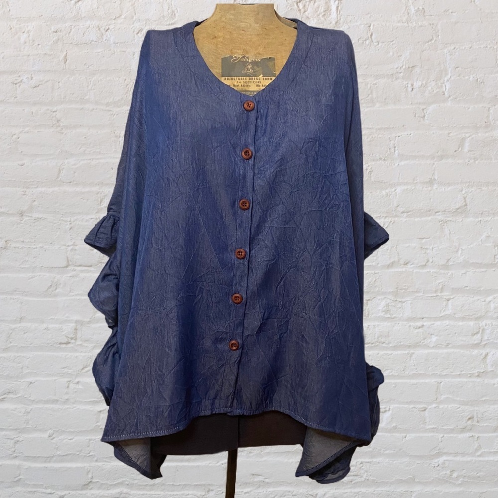 NWT South Boutique Medium Wash Denim Ruffled Button Up Kaftan Style Top